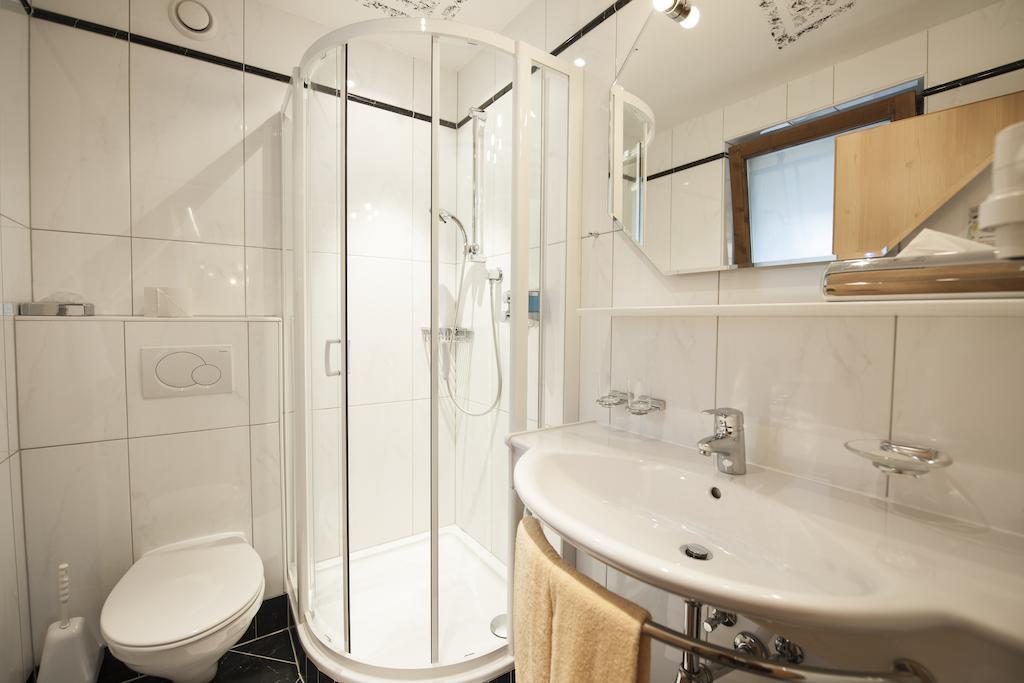 Hotel Angelika Neustift im Stubaital Habitación foto